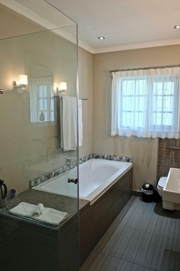 פורט אליזבת' Gardenview Guest House מראה חיצוני תמונה